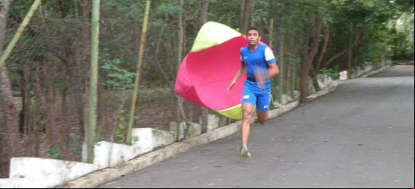 Jefferson segue pegando pesado nos treinamentos visando as próximas competições.(Imagem:Arquivopessoal/facebook)