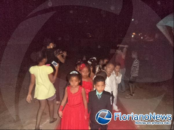 Escola Eduardo Carvalho realiza cerimônia infantil em Floriano.(Imagem:FlorianoNews)