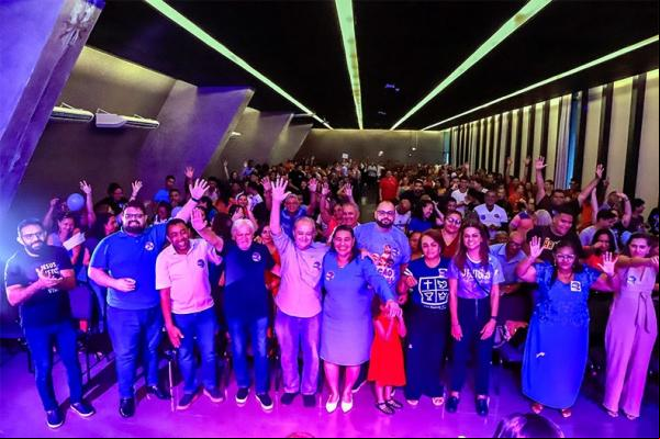 Eleições 2024: Sílvio Mendes participa de encontro com evangélicos e reafirma compromisso.(Imagem:Ascom Sílvio)