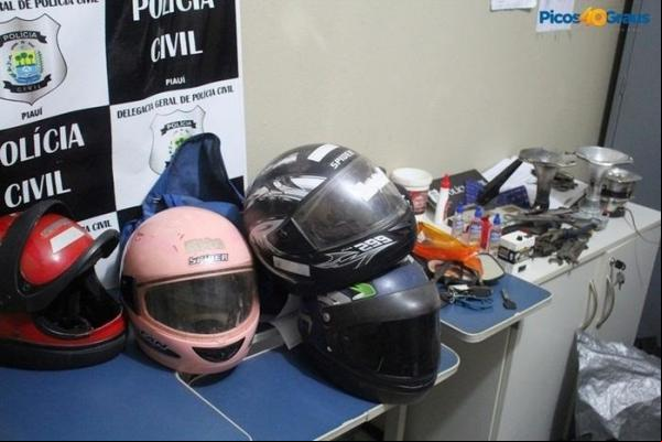 A polícia apreendeu também outros cinco adolescentes.(Imagem:Reprodução/Picos 40 graus)