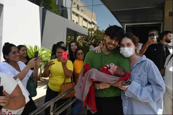 Zé Felipe, José Leonardo e Virginia (Imagem:Cristiano Borges/AgNews)