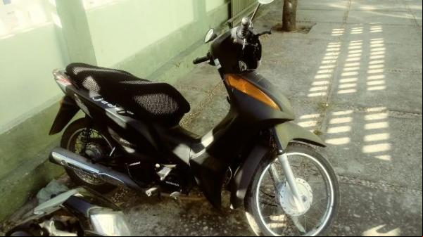 Motocicleta tomada de assalto é recuperada pela PM.(Imagem:FlorianoNews)