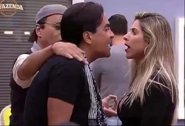 Fábio Arruda xinga Ana Paula Minerato após roça: