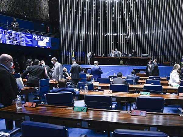 Bolsonaro sanciona lei que torna obrigatório sigilo de dados de pessoas que vivem com HIV e outras doenças(Imagem:Reprodução)
