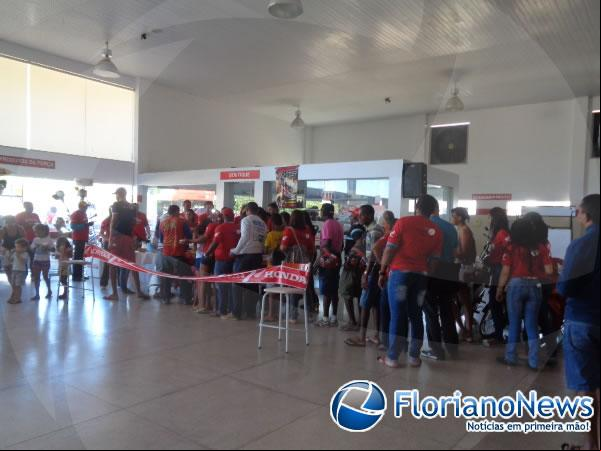 Cajueiro Motos comemora Dia do Motociclista com moto eio em Floriano. (Imagem:FlorianoNews)