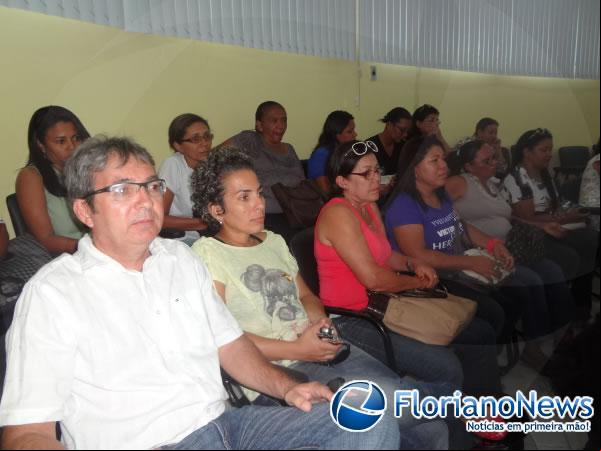 Assembleia geral debateu segundo turno dos professores de Floriano.(Imagem:FlorianoNews)