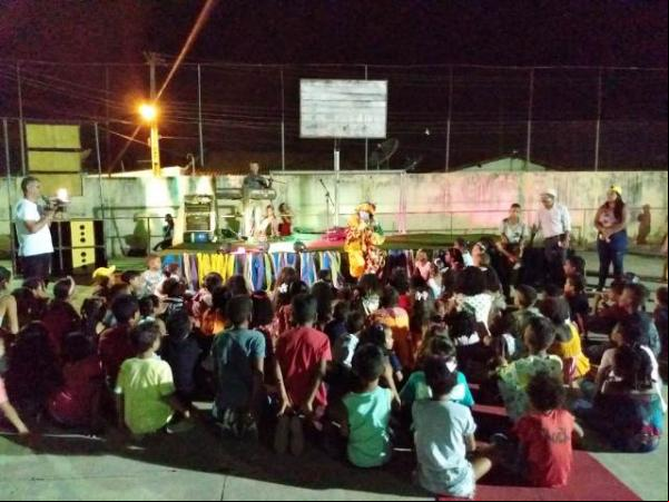 Show do Palhaço Carrapeta leva alegria à criançada de Floriano.(Imagem:FlorianoNews)
