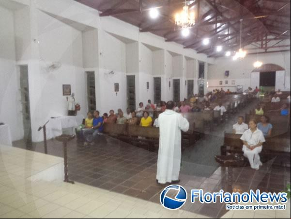 Igrejas de Floriano e Barão realizaram missas e cultos para saudar o Ano Novo. (Imagem:FlorianoNews)