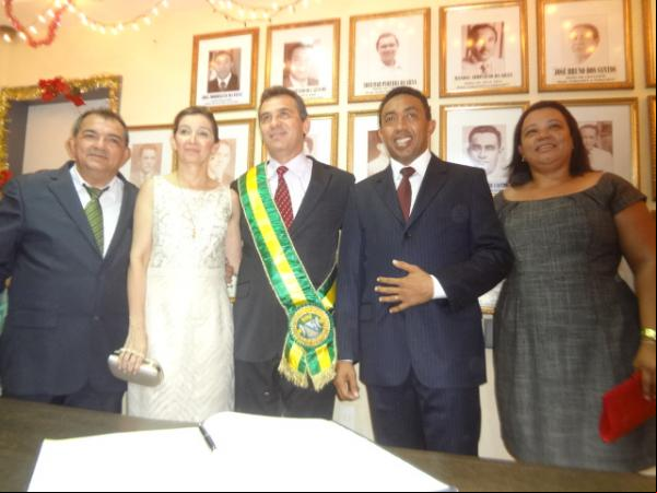 Gilberto Júnior tomou posse da prefeitura de Floriano.(Imagem:FlorianoNews)