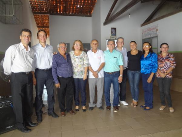 Gilberto Júnior prestigia posse da nova diretora da APAE.(Imagem:FlorianoNews)