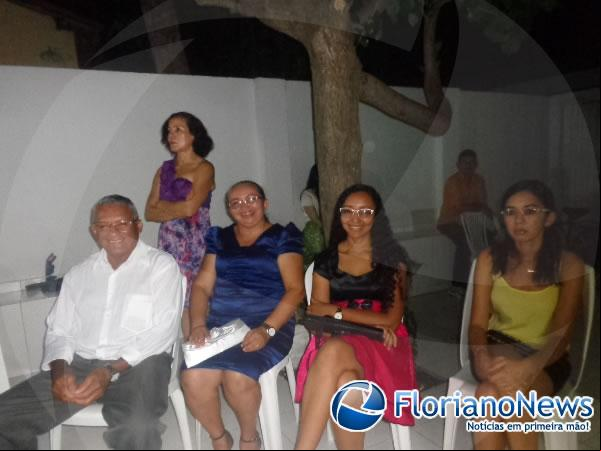 Formandos em Pedagogia participaram de solenidade de descerramento de placa de formatura.(Imagem:FlorianoNews)