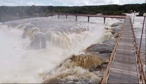 Rio Longá em Esperantina.(Imagem:Luiz Graça/TV Clube)