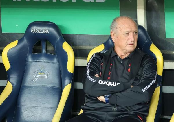 Felipão, no jogo Flamengo x Athletico.(Imagem:José Tramontin/Athletico)