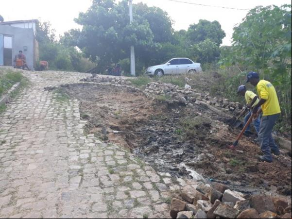 Infraestrutura realiza recuperação de pavimentação no bairro Tiberão.(Imagem:Secom)