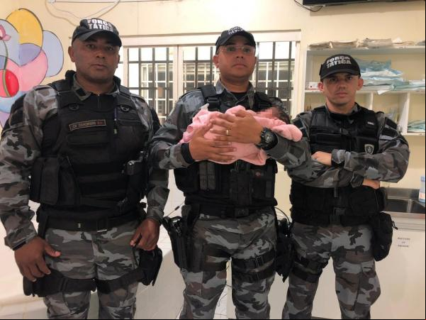 Recém-nascido é encontrado dentro de saco plástico em bar.(Imagem:Divulgação/PM-PI)