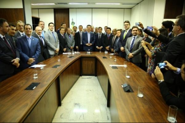 Luciano Nunes trata sobre reforma política e previdenciária com presidente Temer.(Imagem:Alepi)