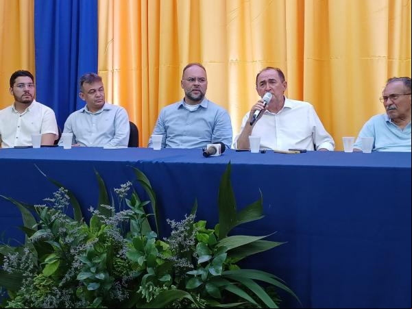 Coletiva de imprensa reúne candidatos eleitos à Prefeitura Municipal de Floriano.(Imagem:FlorianoNews)