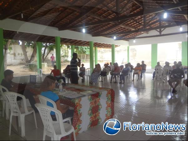Paroquianos de Nazaré do Piauí participam de Assembleia de Pastoral. (Imagem:FlorianoNews)