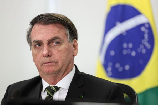 O PL está diante de um ime sobre quando vai fazer o primeiro pagamento do salário de R$ 39 mil ao ex-presidente Jair Bolsonaro. O partido entregou o cargo de presidente de honr(Imagem:Reprodução)