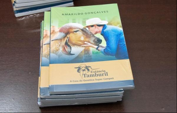 Palestra e lançamento do livro