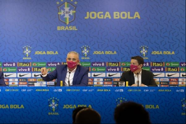 Na lista anunciada pelo treinador nesta quinta-feira (13), estão os jovens Vinicuis Junior, Rodrygo, Antony e Raphinha dentre os atacantes. O experiente Daniel Alves, agora no Ba(Imagem:Reprodução)