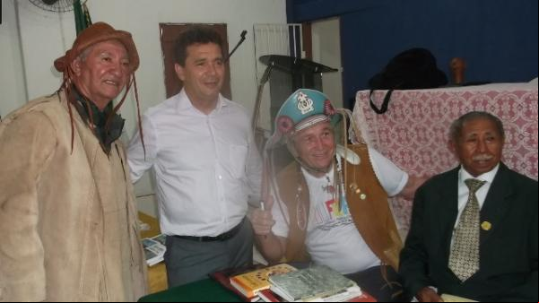 Livro sobre Luiz Gonzaga é lançado na ALBEARTES de Floriano.(Imagem:FlorianoNews)