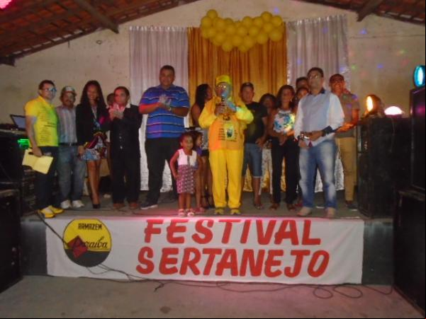 Exaltação do romantismo marca realização do Festival Sertanejo 2017.(Imagem:FlorianoNews)