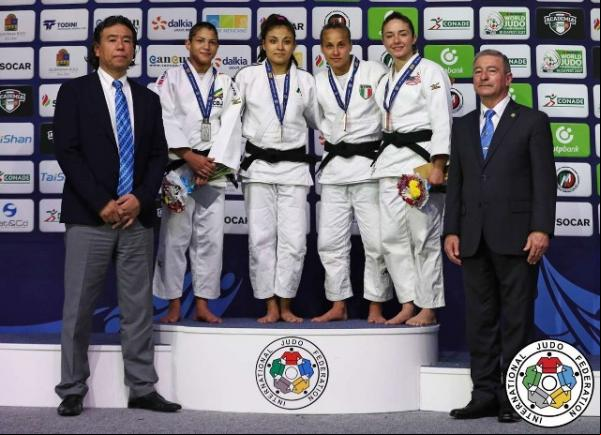 Com primeira medalha, Sarah Menezes dá guinada em ranking da nova categoria.(Imagem:Reprodução)