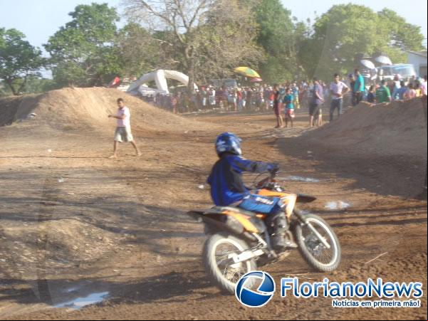 Amantes da velocidade participaram de prova de Motocross em Guadalupe.(Imagem:FlorianoNews)