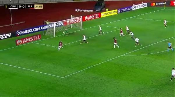 Cebolinha teve boa chance em Palestino x Flamengo, mas não chutou.(Imagem:Reprodução)