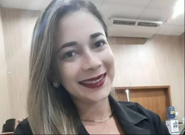 Secretária de saúde de agem Franca do Piauí, Lorayny Carvalho da Silva, é suspeita de furar fila de vacinação contra Covid-19.(Imagem:Reprodução/Instagram)