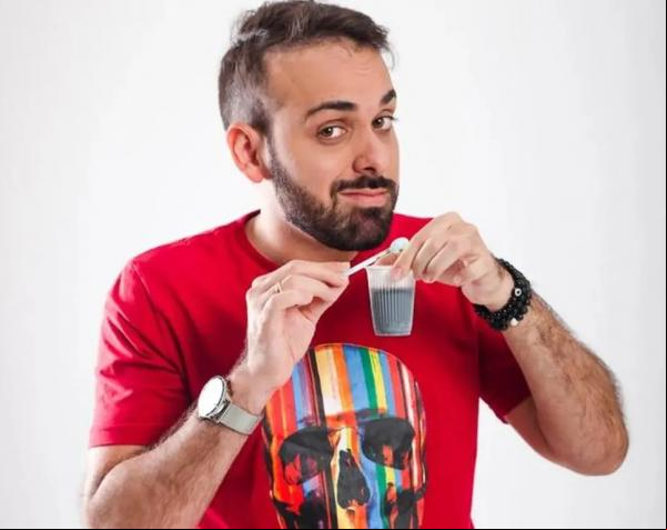 Ítalo Sena, humorista.(Imagem: Divulgação )