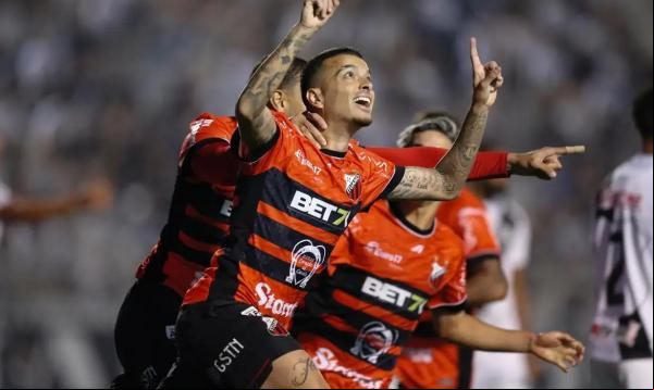 Atacante Bruno Xavier é o destaque da noite com três gols.(Imagem:Miguel Schincariol/Ituano FC/Direitos Reservados)