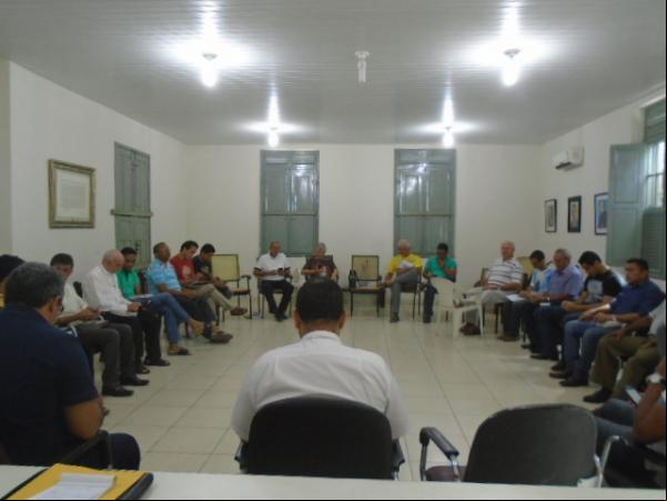 Dom Edivalter preside primeira reunião do clero após assumir Diocese de Floriano.(Imagem:FlorianoNews)