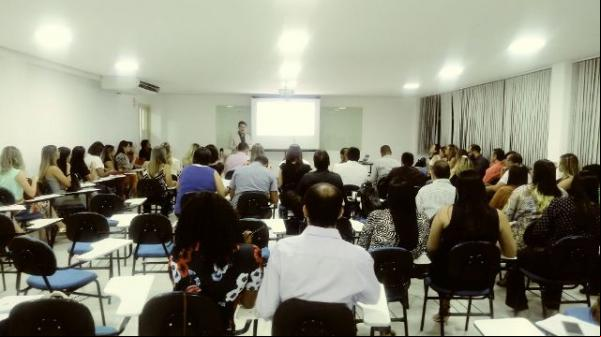 Francílio Dourado abre encontro pedagógico da FAESF de Floriano.(Imagem:FlorianoNews)