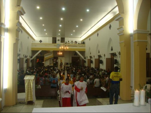 Chegada na catedral(Imagem:redação)