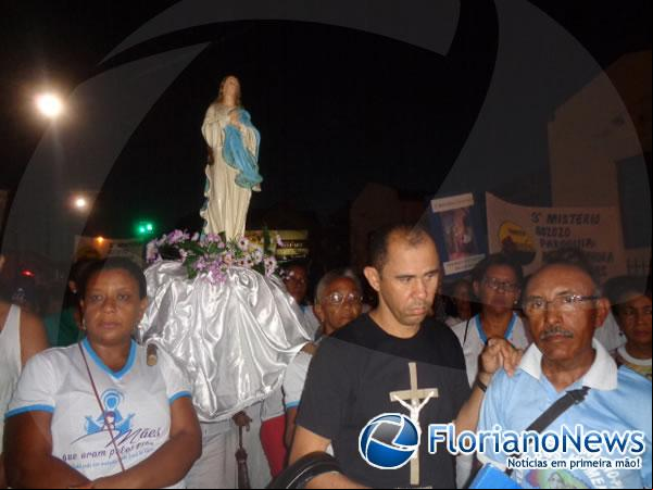 4ª caminhada com Nossa Senhora encerra mês mariano em Floriano.(Imagem:FlorianoNews)