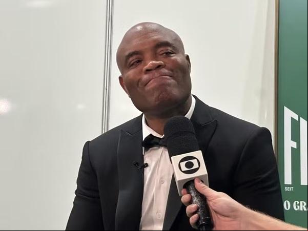 Anderson Silva se emociona em entrevista para a globo(Imagem:Adriano Albuquerque)