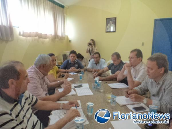 Reunião debateu tramitação do Projeto de Reforma istrativa da Prefeitura.(Imagem:FlorianoNews)