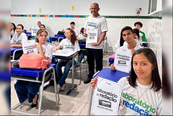 A preparação auxilia os candidatos a desenvolverem a escrita de textos que prezam pela fluência, argumentação consistente e senso crítico.(Imagem:Divulgação)