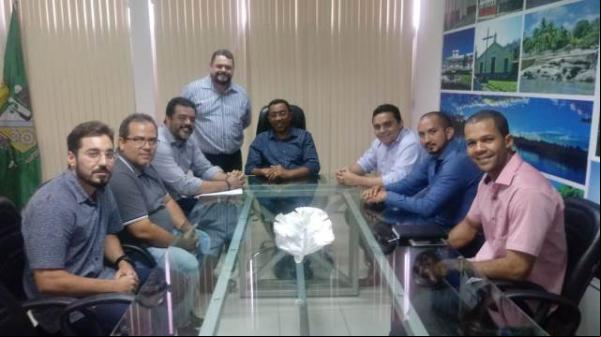 Executivo de Floriano assina decreto de desapropriação de imóveis para obras da Fauzer Bucar.(Imagem:FlorianoNews)