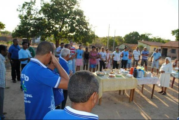 Fieis participam da abertura dos festejos de Nossa Senhora Aparecida em Floriano.(Imagem:FlorianoNews)