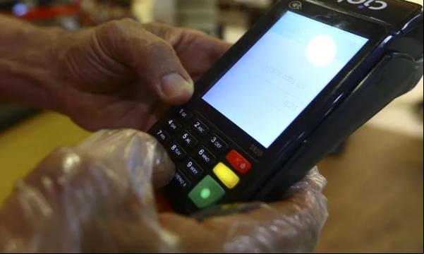 Quase 900 mil piauienses estão endividados e dívidas ultraam R$ 2,5 milhões, diz Serasa.(Imagem:Marcelo Camargo/Agência Brasil)