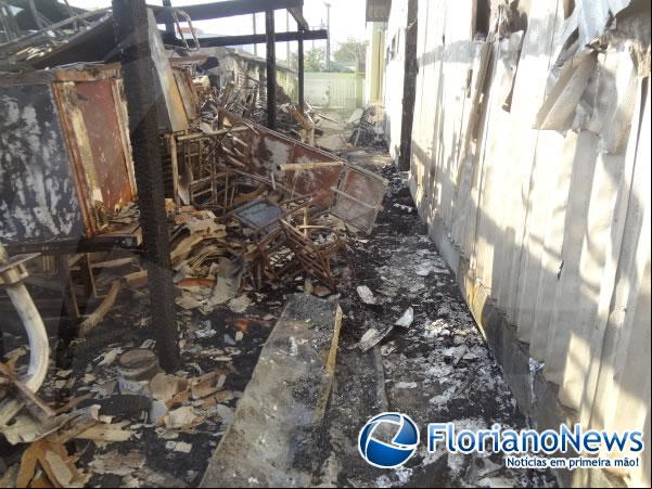 Incêndio atinge parte do Hospital Regional Tibério Nunes em Floriano.(Imagem:FlorianoNews)