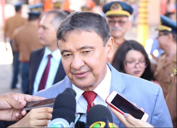 Governador diz que prioridade é pagar folha e garantir investimentos(Imagem:Roberta Aline/florianonews.piauiconectado.com)