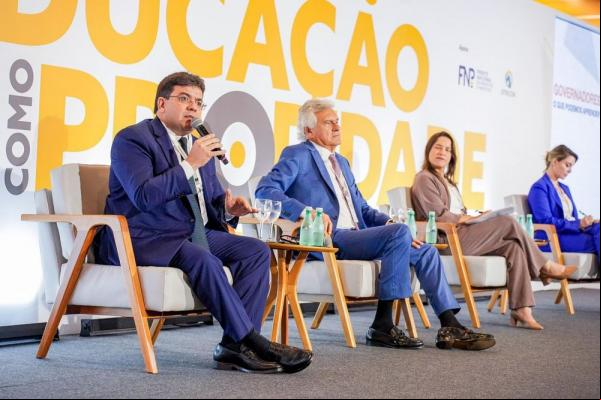 Em , Rafael defendeu a educação na idade certa e a universalização do ensino na primeira infância, com o aumento do número de escolas de tempo integral(Imagem:Divulgação)