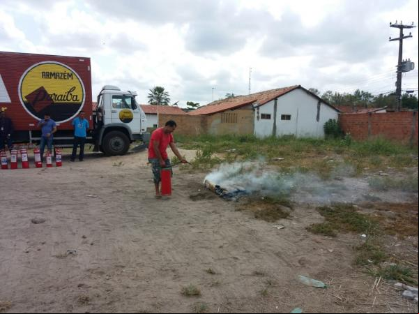 Armazém Paraíba de Floriano realiza treinamento sobre Brigada de Incêndio com seus colaboradores(Imagem:Divulgação)