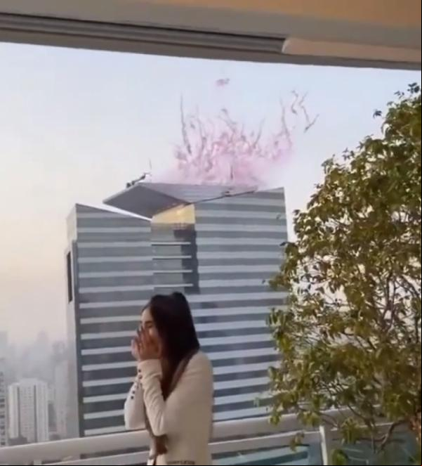 Alok e Romana Novais descobrem sexo do bebê com chá revelação surpreendente(Imagem:Reprodução)