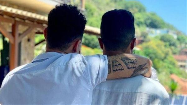 Rodrigo Santanna faz post emocionado sobre seu casamento: