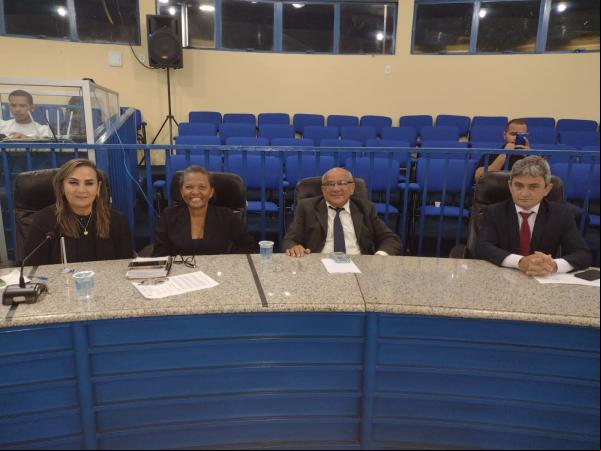 Câmara Municipal de Floriano antecipa a sessão que seria realizada nesta sexta-feira, 03.(Imagem:FlorianoNews)
